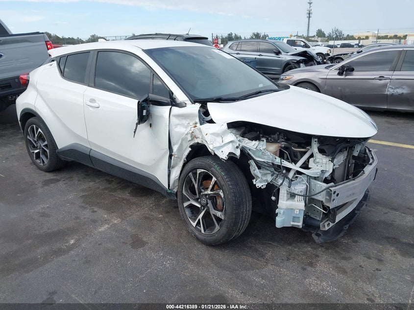 2021 Toyota C-Hr Xle