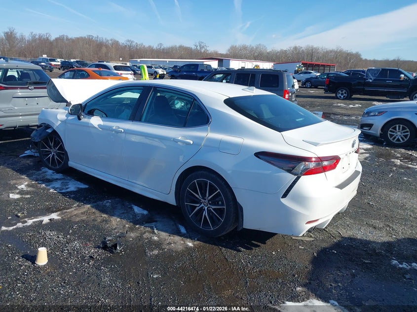 2024 Toyota Camry Hybrid Se