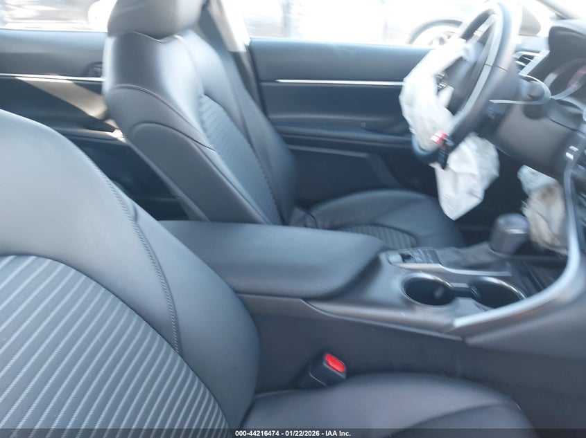 2024 Toyota Camry Hybrid Se