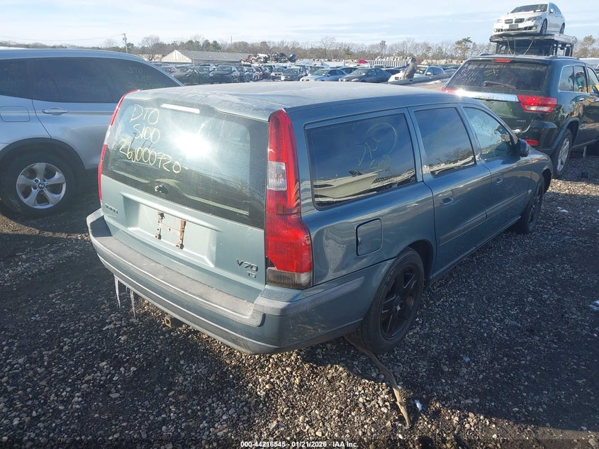 2003 VOLVO V70 auction photo 4