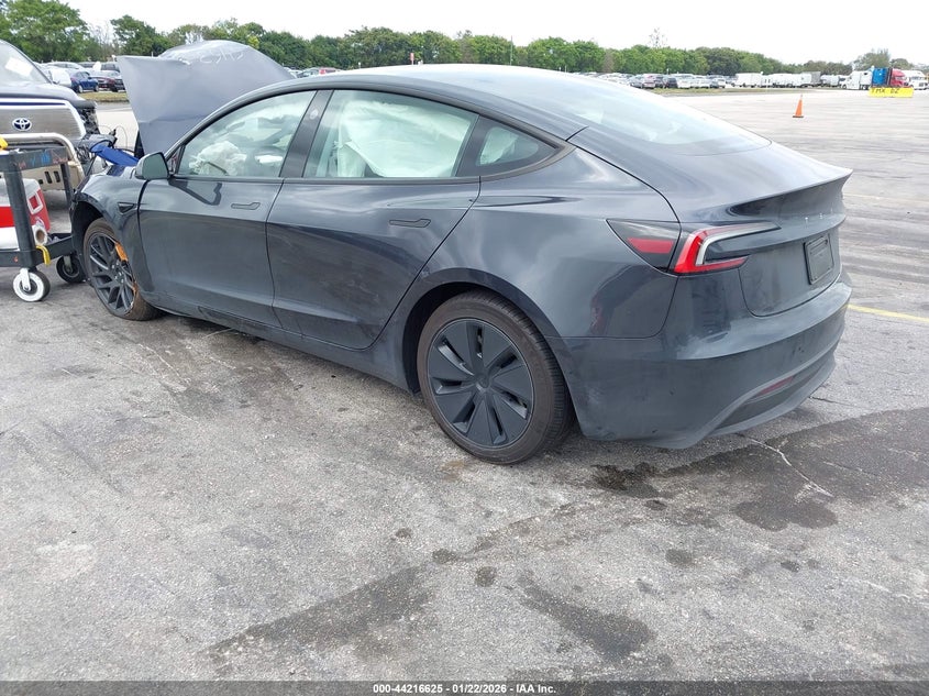 2025 Tesla Model 3 Long Range Rear-Wheel Drive/Standard Rear-Wheel Drive