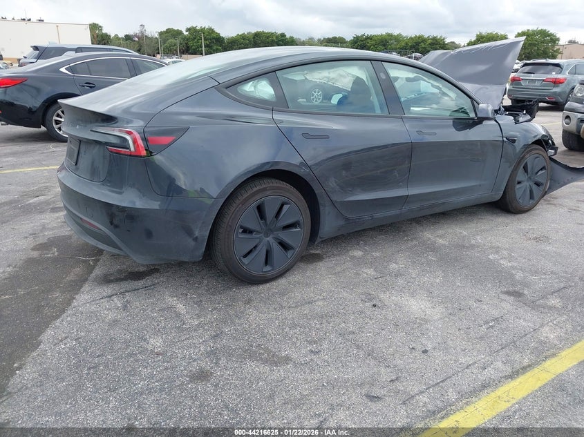 2025 Tesla Model 3 Long Range Rear-Wheel Drive/Standard Rear-Wheel Drive