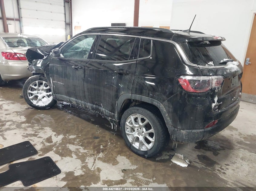 2022 Jeep Compass Latitude Lux 4X4