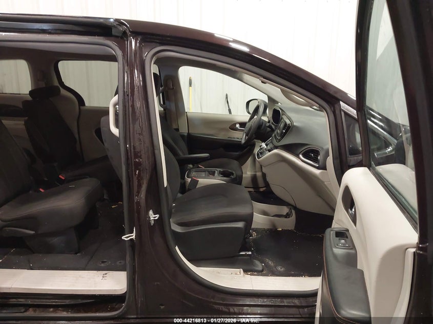 2017 Chrysler Pacifica Touring Plus