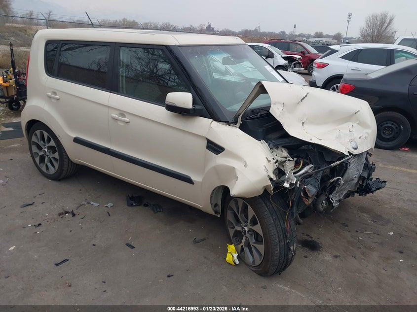 KNDJT2A60D7576615 KIA SOUL Photo 1