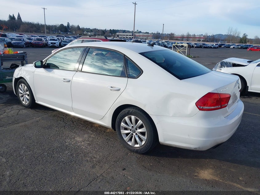 2014 Volkswagen Passat 1.8T Wolfsburg Edition