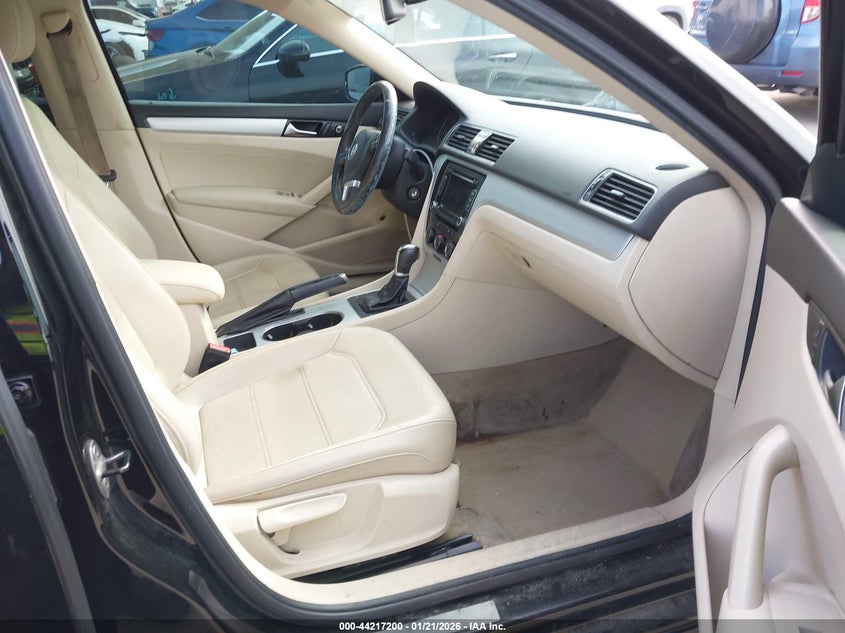 2013 Volkswagen Passat 2.5L Se