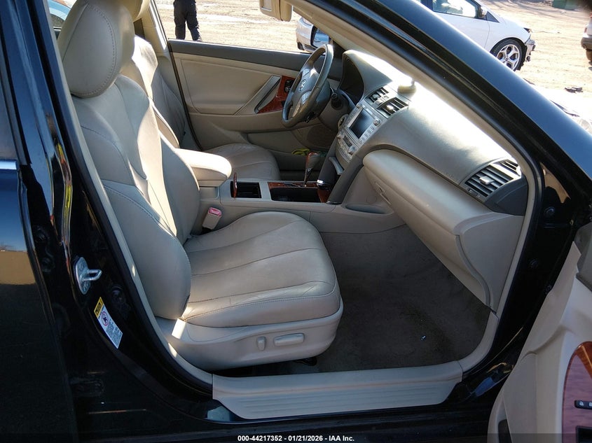 2010 Toyota Camry Hybrid