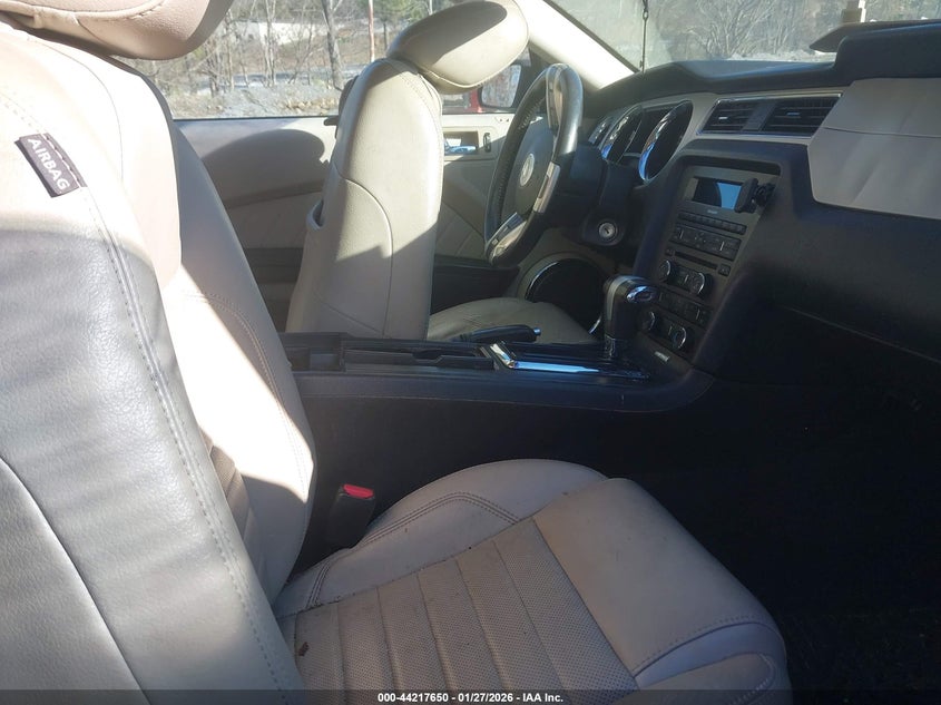 2010 Ford Mustang V6 Premium