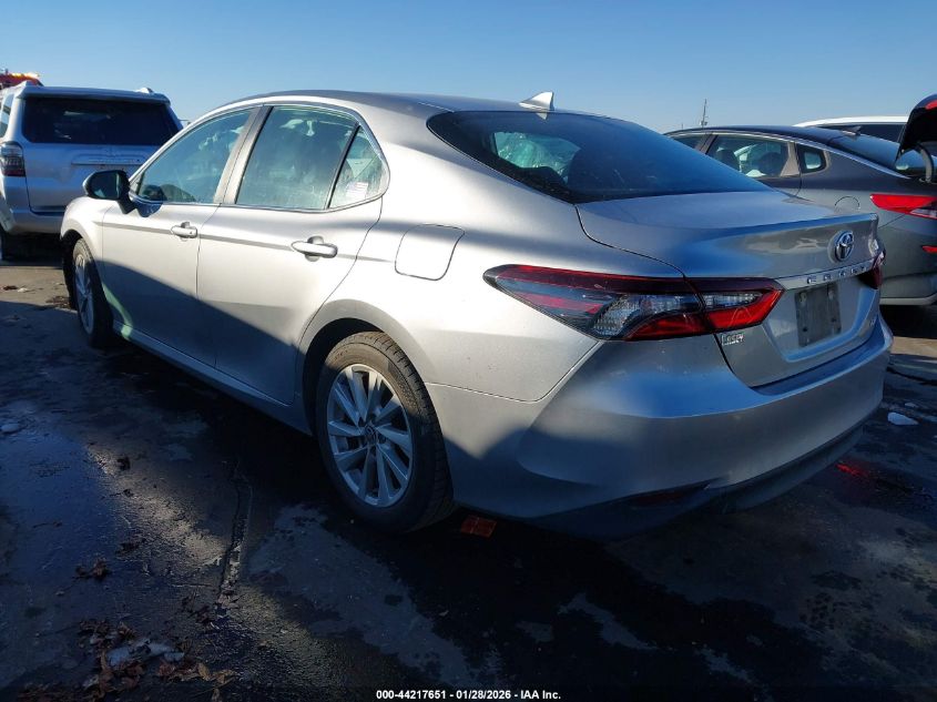 2022 Toyota Camry Le