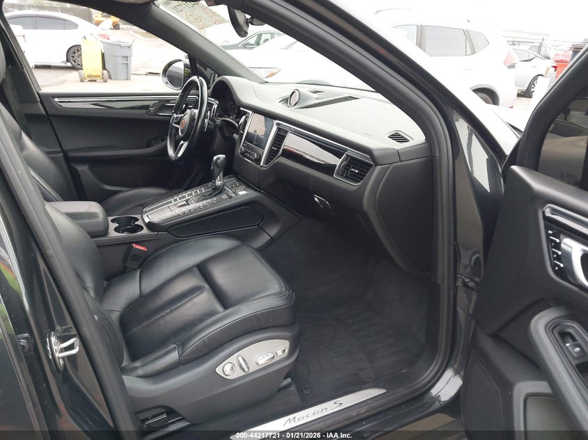 2018 Porsche Macan S