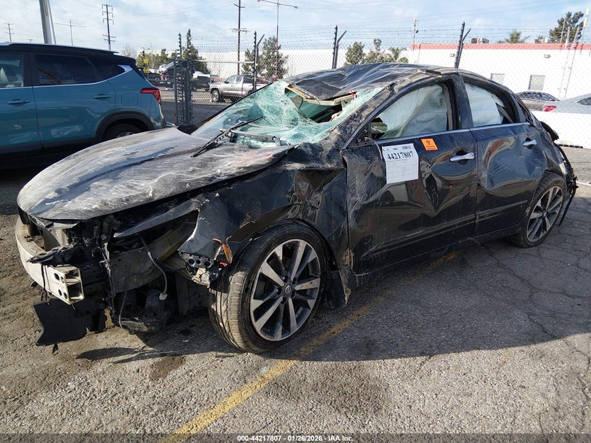 2017 Nissan Altima 2.5 Sr 1N4AL3AP3HC116642 photo 1