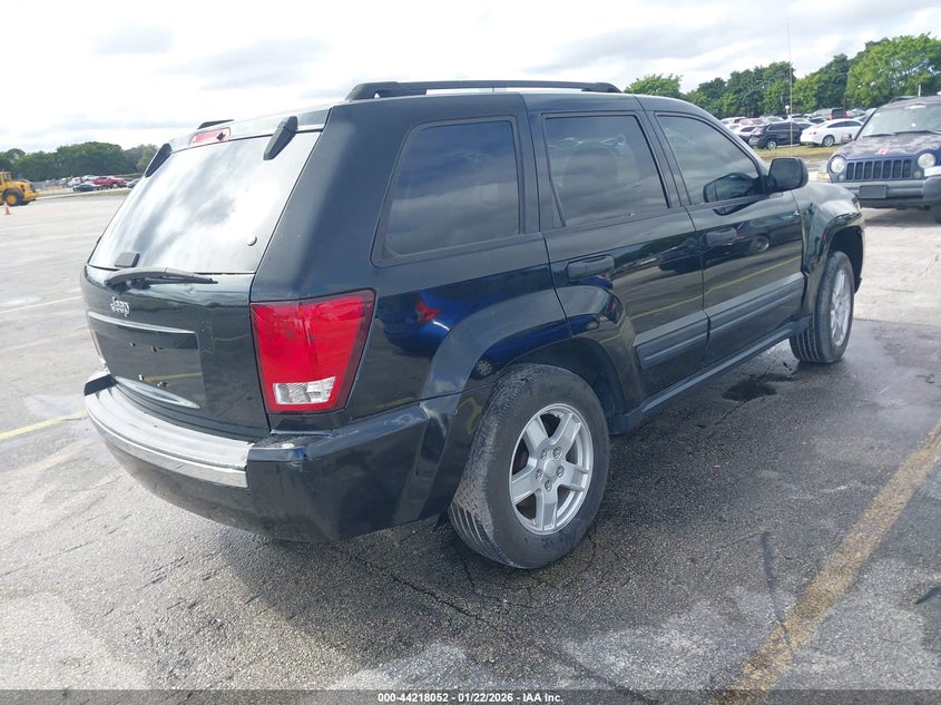 2006 Jeep Grand Cherokee Laredo