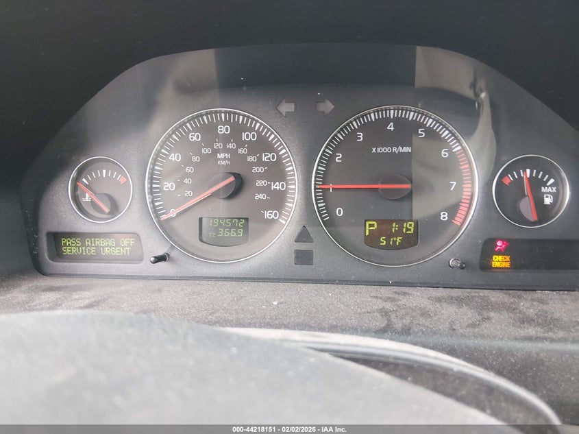 2005 Volvo Xc70 2.5T Awd VIN: YV1SZ592951199951 Lot: 44218151