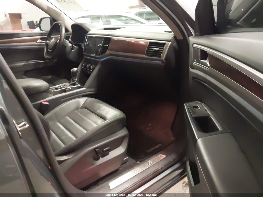 2019 Volkswagen Atlas 3.6L V6 Sel Premium