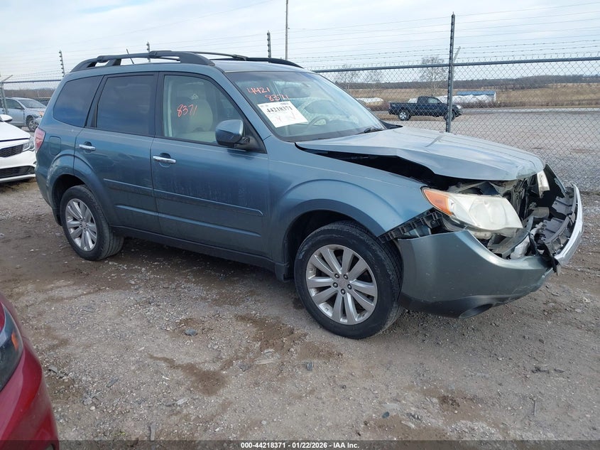 JF2SHAECXBH749775 SUBARU FORESTER Photo 1