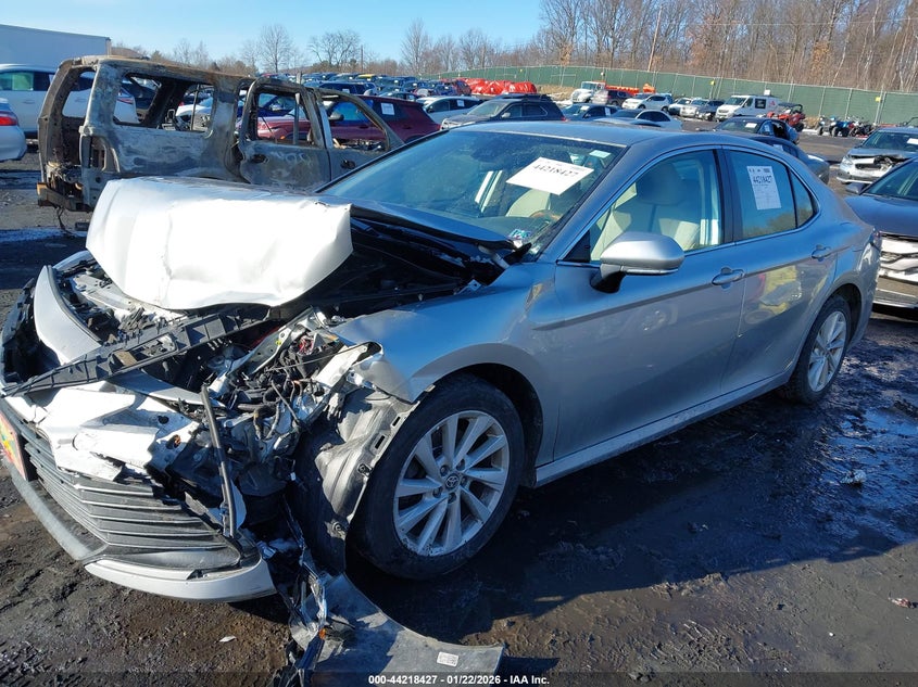 2022 Toyota Camry Le Awd