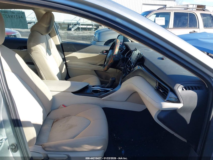 2022 Toyota Camry Le Awd