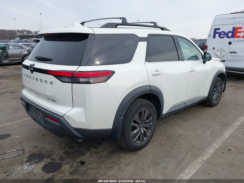 2022 Nissan Pathfinder Sv 4Wd