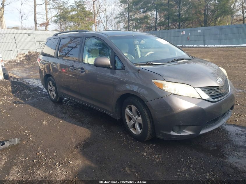 2014 Toyota Sienna