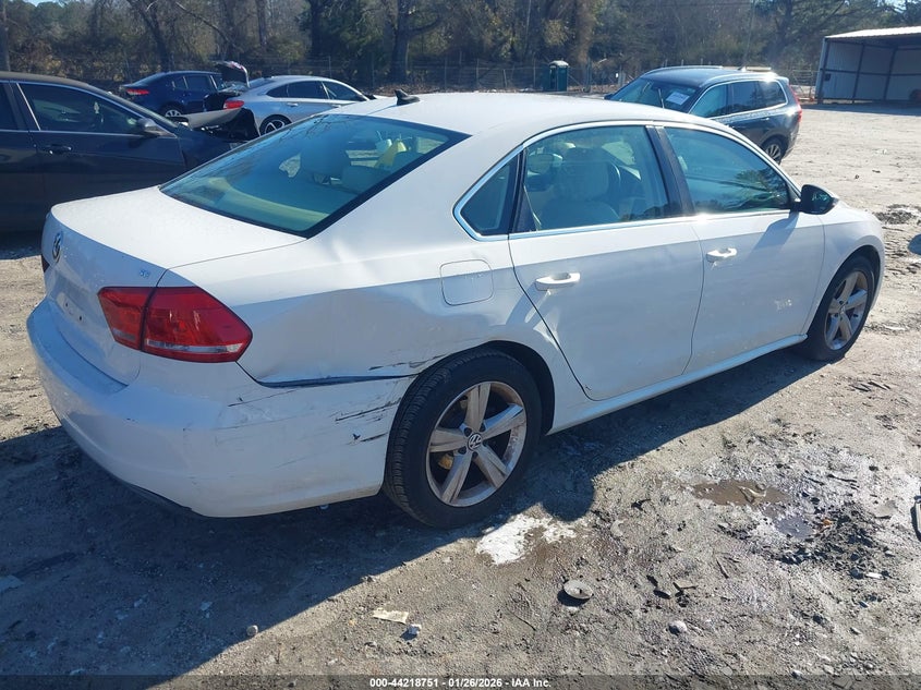 2012 Volkswagen Passat 2.5L Se
