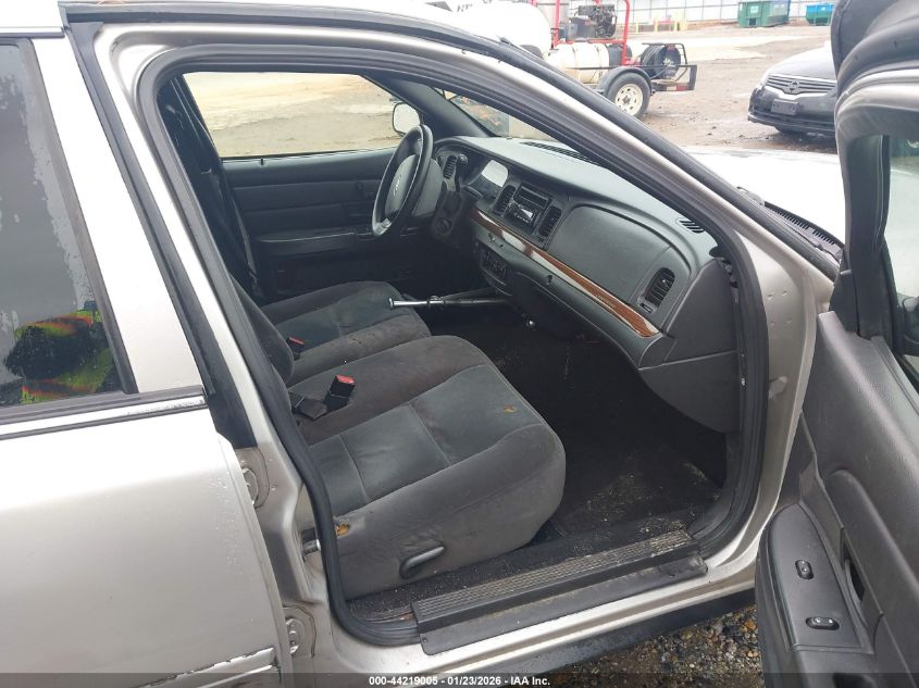 2006 Ford Crown Victoria Standard