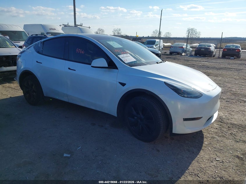 2024 Tesla Model Y Long Range Dual Motor All-Wheel Drive