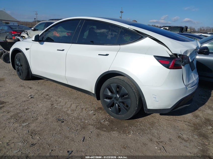 2024 Tesla Model Y Long Range Dual Motor All-Wheel Drive