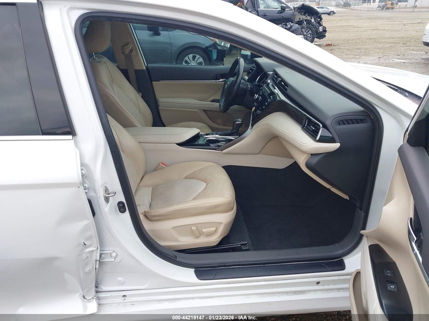 2020 Toyota Camry Xle