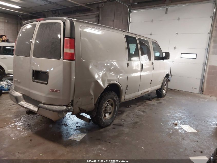 2005 GMC Savana Standard