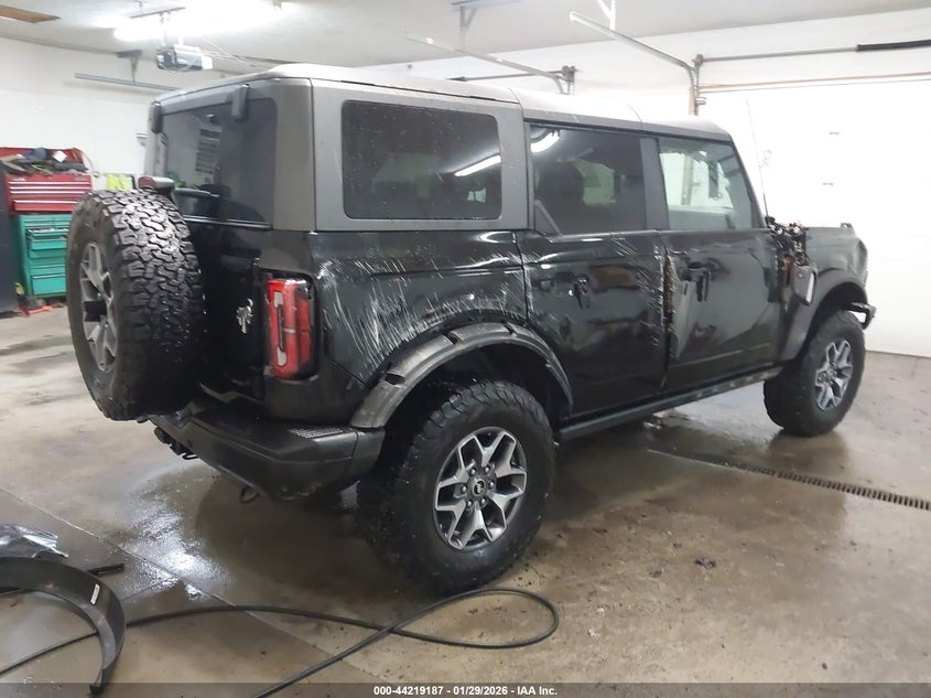 2023 Ford Bronco Badlands