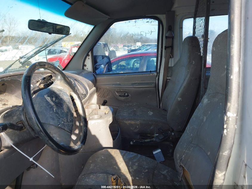 2000 Ford E-150 Commercial/Recreational