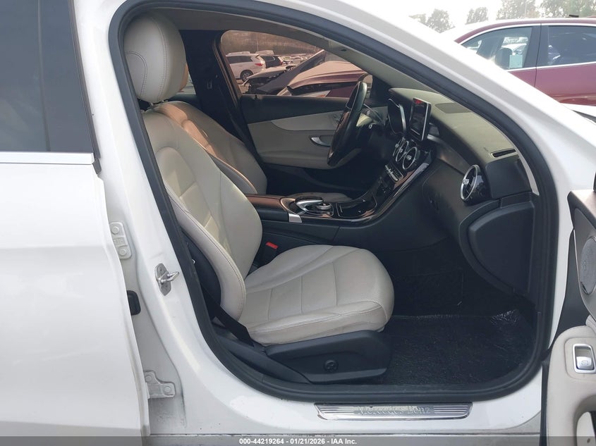 2016 Mercedes-Benz C 300