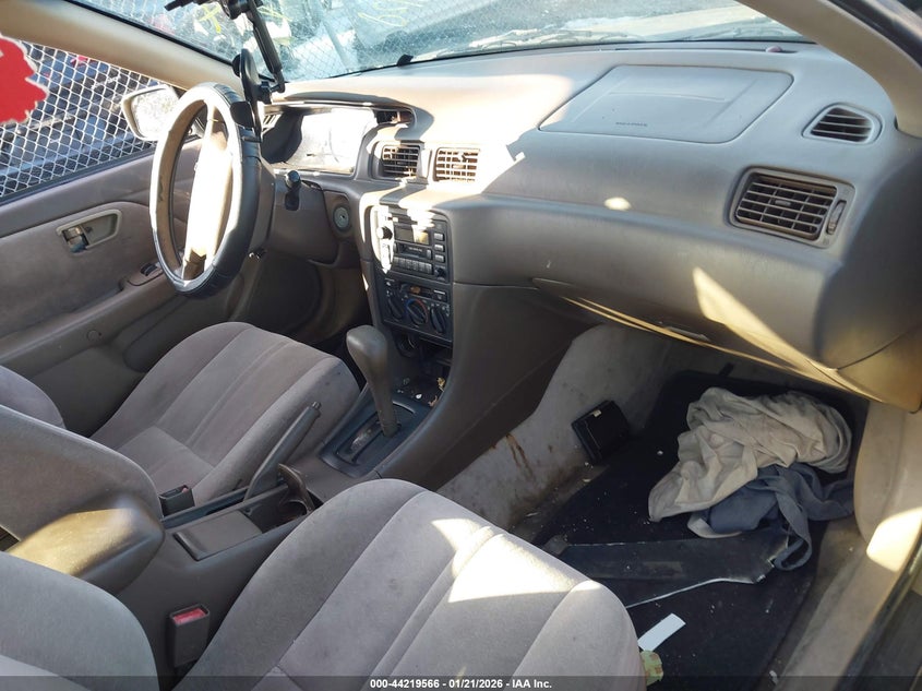 1999 TOYOTA CAMRY auction photo 5