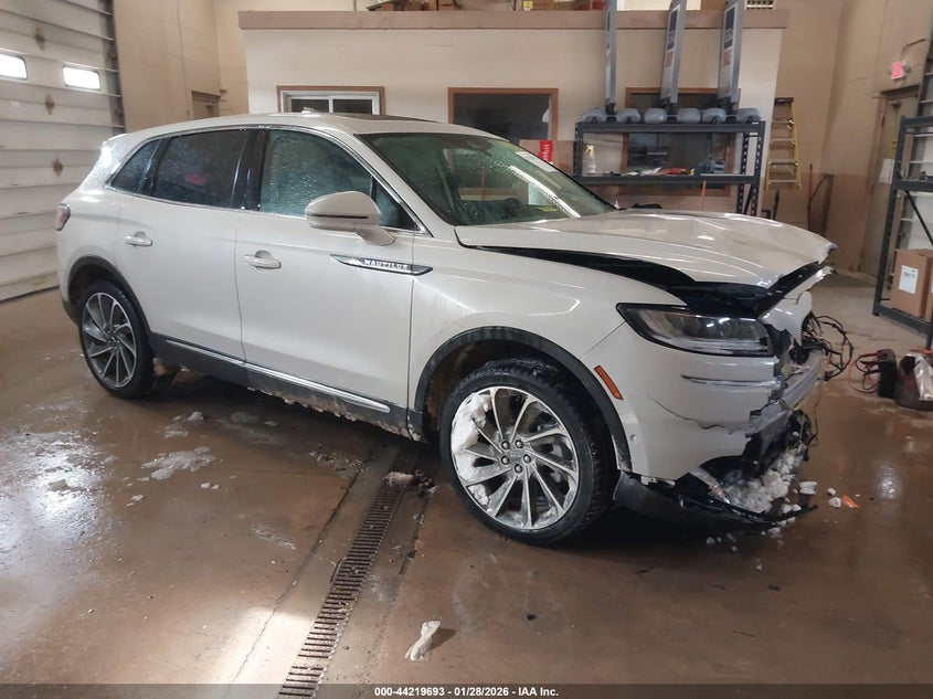 2023 Lincoln Nautilus Reserve