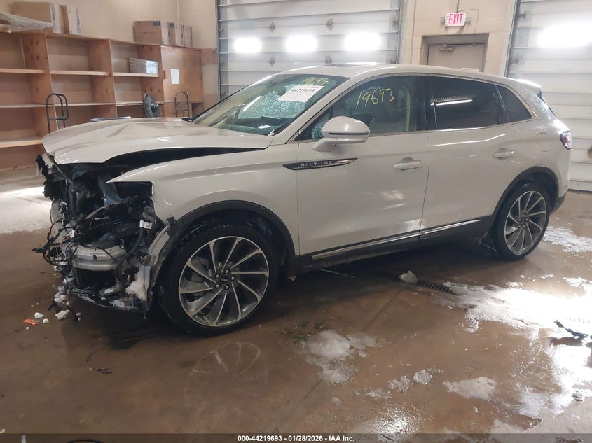 2023 Lincoln Nautilus Reserve