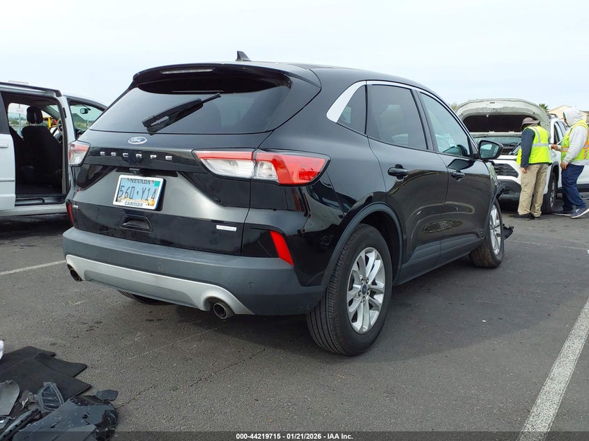 2020 Ford Escape Se