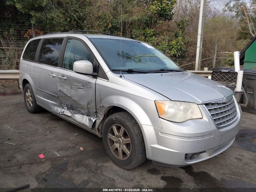 2010 Chrysler Town & Country Touring