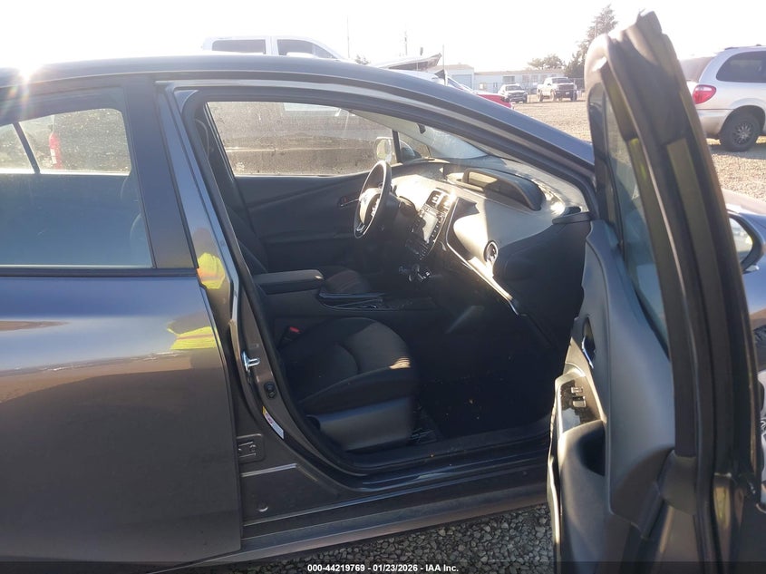 2021 Toyota Prius Prime Le