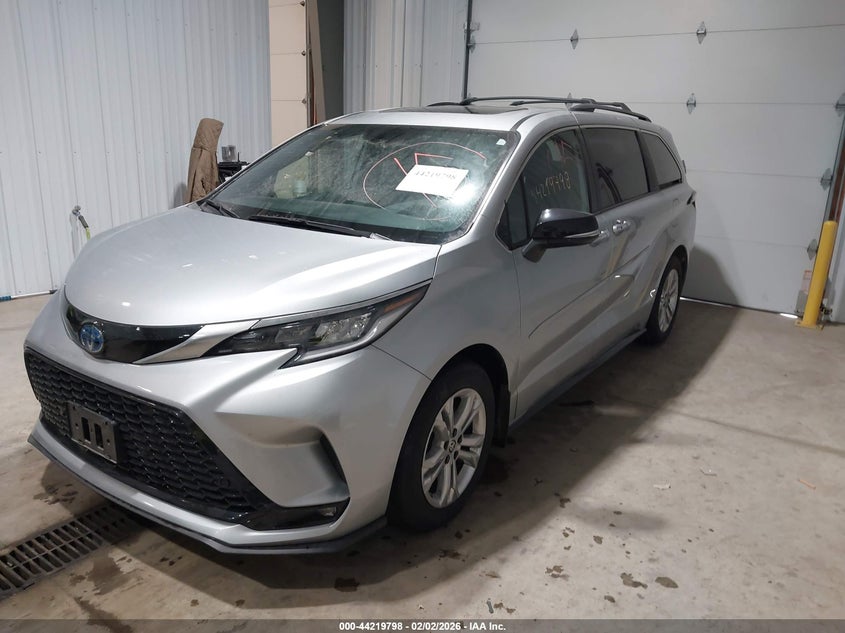 2023 Toyota Sienna 25Th Anniversary Edition