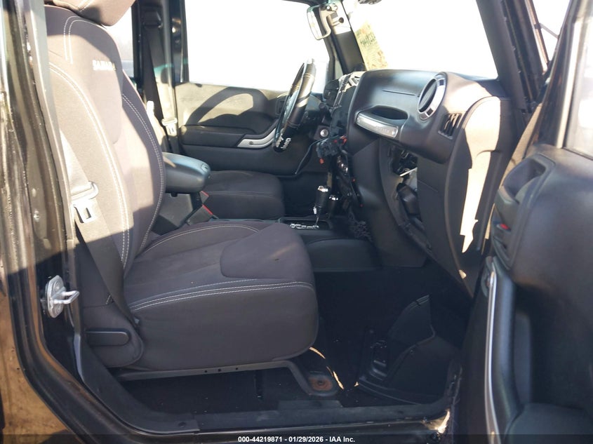 2013 Jeep Wrangler Unlimited Sahara