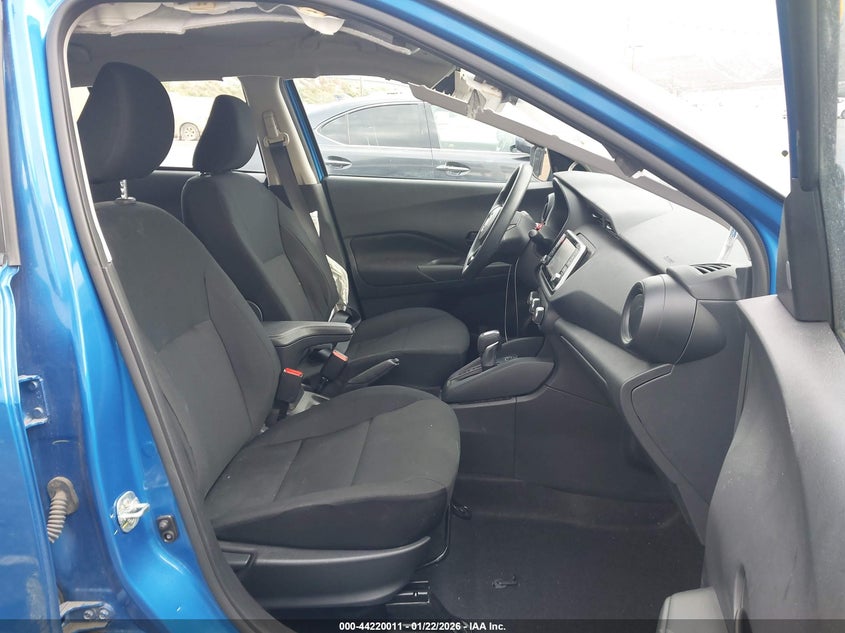 2025 Nissan Kicks Play S