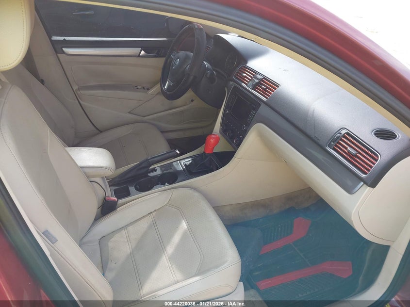 2015 Volkswagen Passat 1.8T Limited Edition