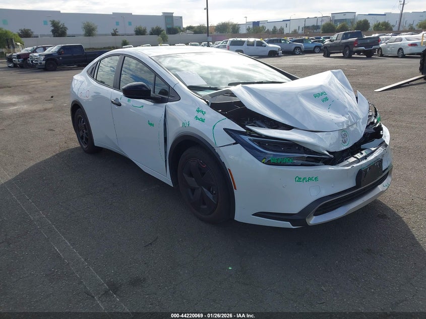 2025 Toyota Prius Plug-In Hybrid Se