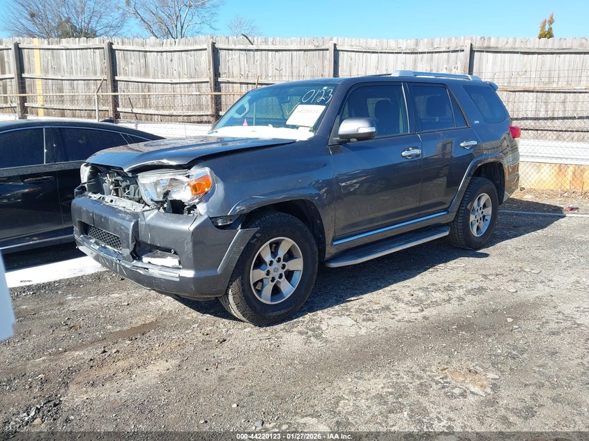Vin: jtebu5jr2d5120006, lot: 44716166, toyota 4runner sr5 20132
