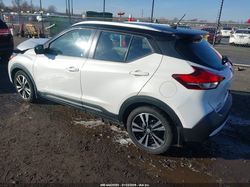 2019 Nissan Kicks Sr