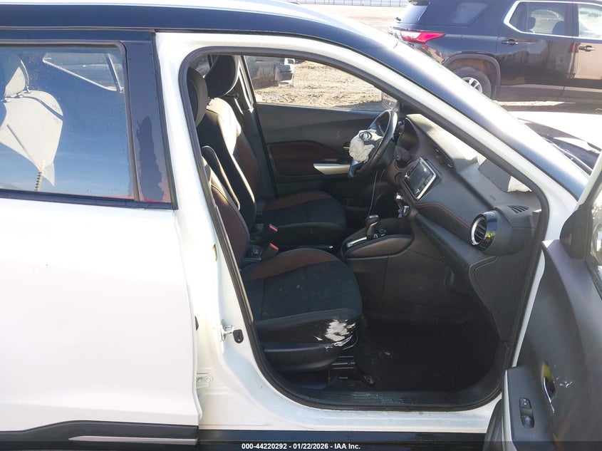 2019 Nissan Kicks Sr