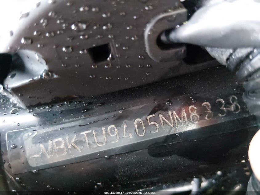 VIN VBKTU9405NM833890 2022 KTM 890 DUKE R