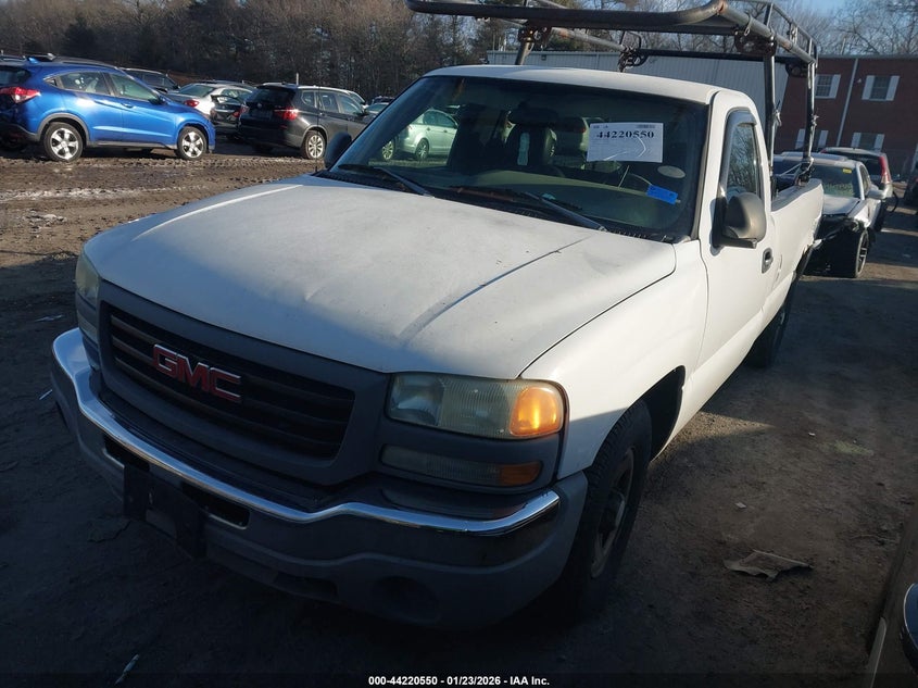 2004 GMC Sierra 1500 Work Truck