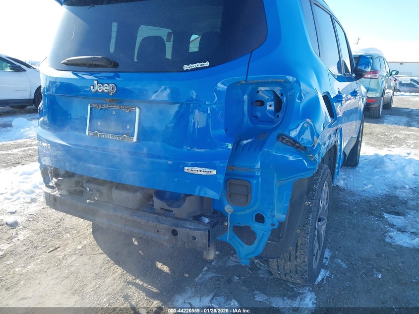 2015 Jeep Renegade Latitude VIN: ZACCJBBT2FPC16576 Lot: 44220559
